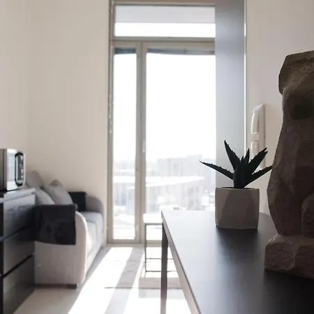 شقة Elegant Penthouse Loft - Near The Airport *