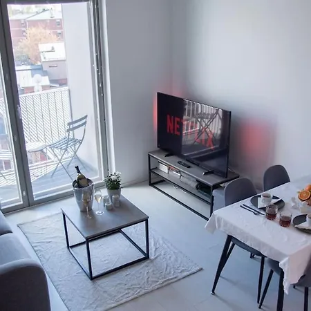 شقة Elegant Penthouse Loft - Near The Airport