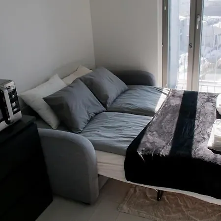 Elegant Penthouse Loft - Near The Airport *